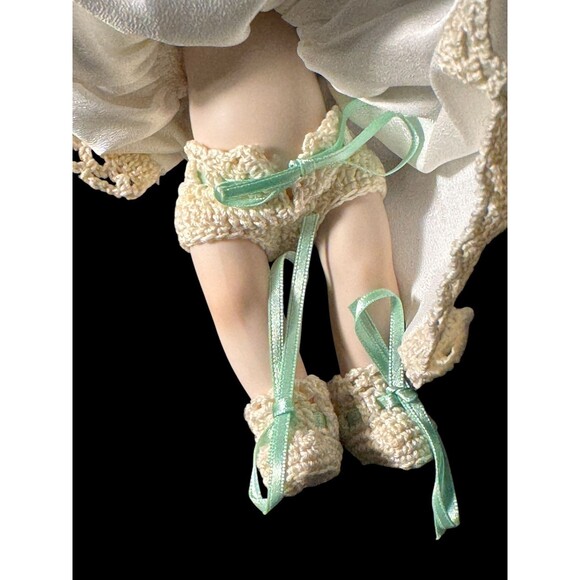 Vintage bisque 5.5” jointed baby doll with Crochet Outfit Kewpie Mini Doll - Picture 2 of 11